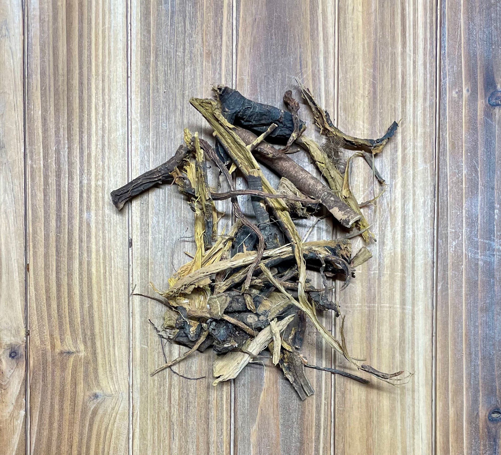 Whole yellow dock root phytognosis