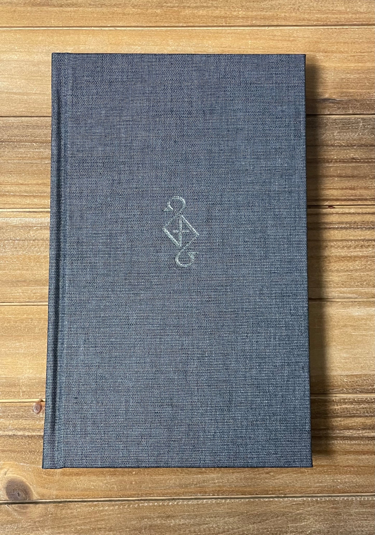 Rare occult grimoire Khiazmos by Andrew D. Chumbley, 727 hand-numbered copies in gray cloth