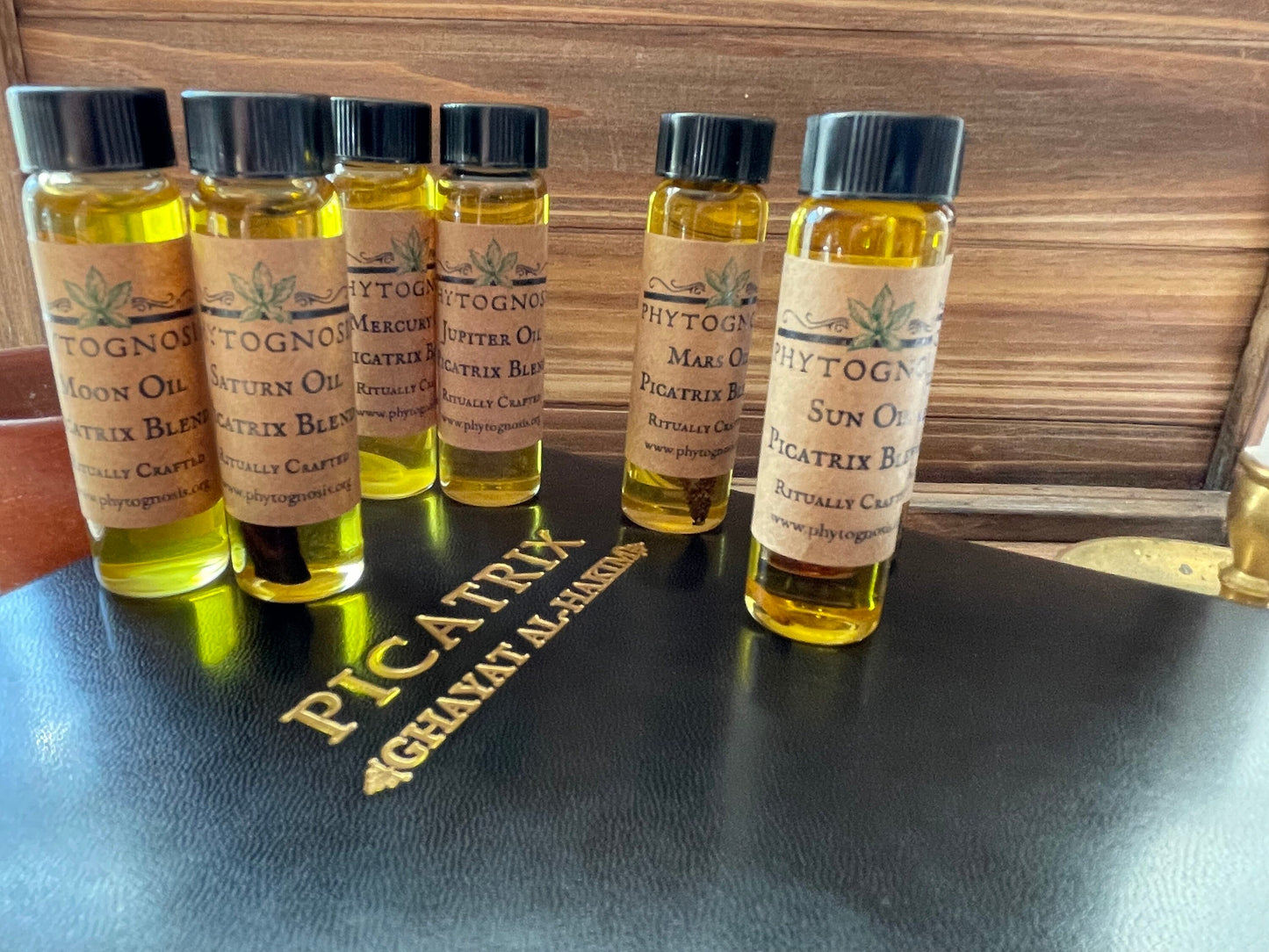 Picatrix Anointing Oils - A ritual anointing oil for works of astrology and planetary magick
