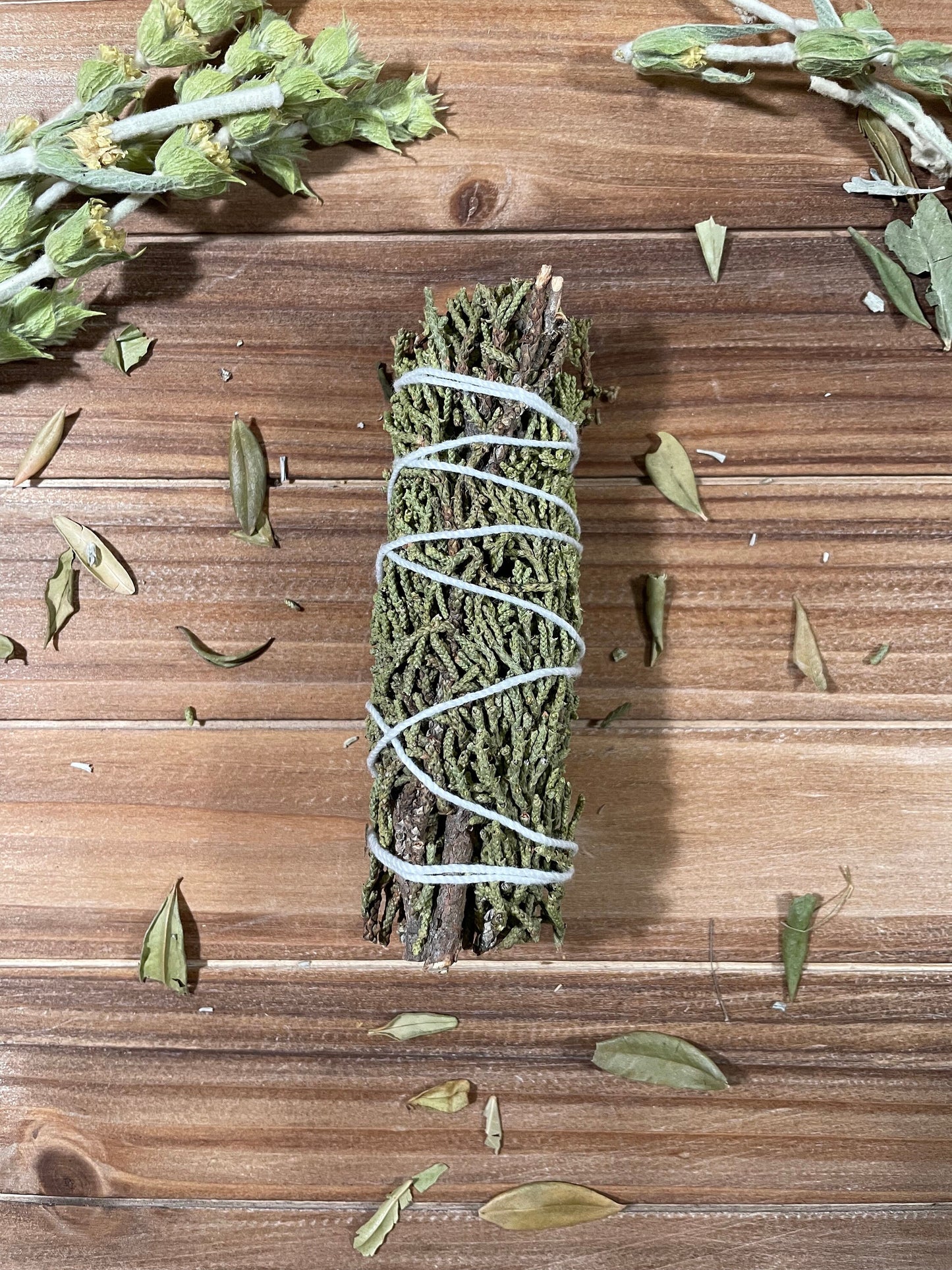 Juniper Herb Bundle